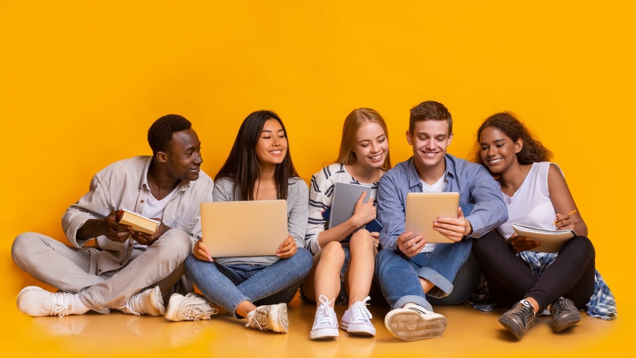 Duales Studium in Germany in English