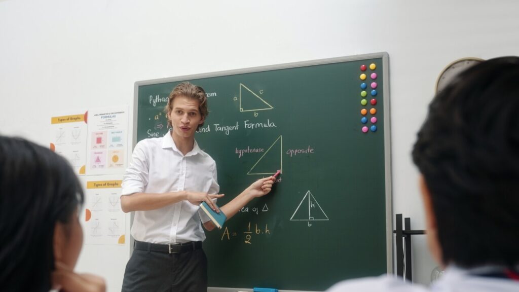 Masters in Teaching Scholarships-Essential Guide for International Students