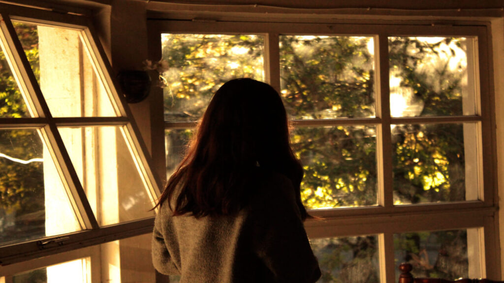 How to Deal with Homesickness-10 Tips for Students Abroad